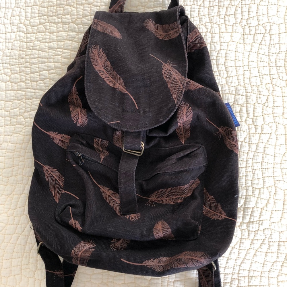 Baggu Drawstring Feather Backpack